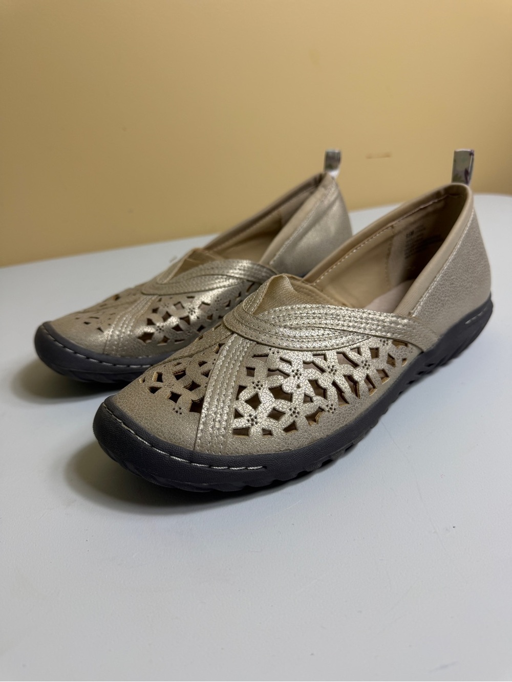 JBU by Jambu Pecan Slip-On Flats - Shimmer Champagne Gold - Women's Size 9.5